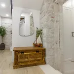 Kamena U Mirnoj Ulici Blizu Centra Trogira Vila Trogir