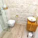 Kamena U Mirnoj Ulici Blizu Centra Trogira Trogir
